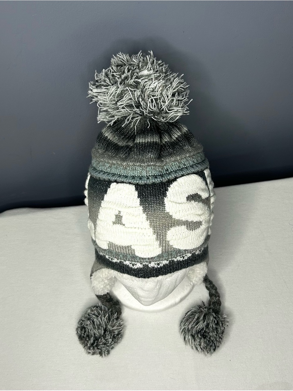 Robin Ruth Hat Trapper Beanie Womens One Size Gray Alaska Pom Ear Flap Ski